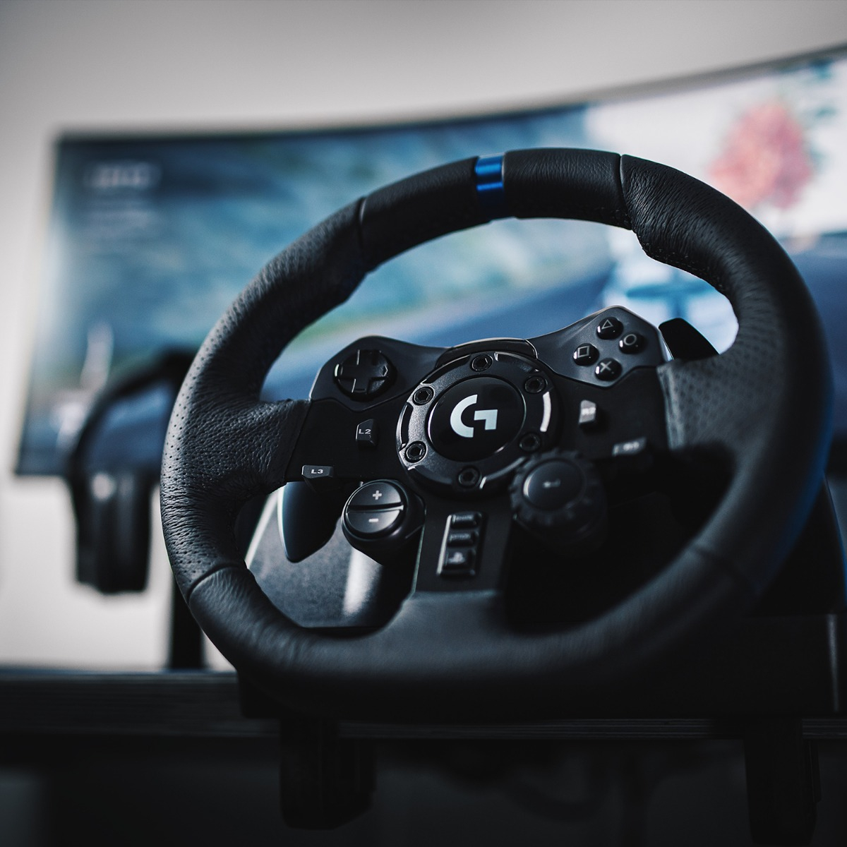 Volante e Pedais Gamer Logitech G29 Driving Force para PS5,PS4 e PC